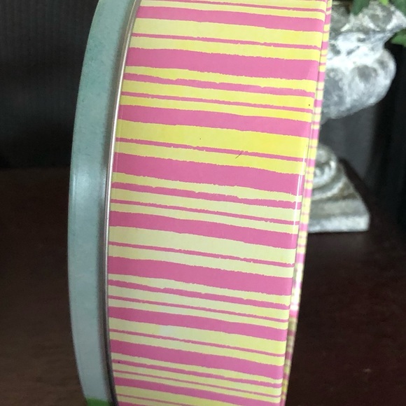 Decorative Easter Tin Oval - Picture 3 of 4